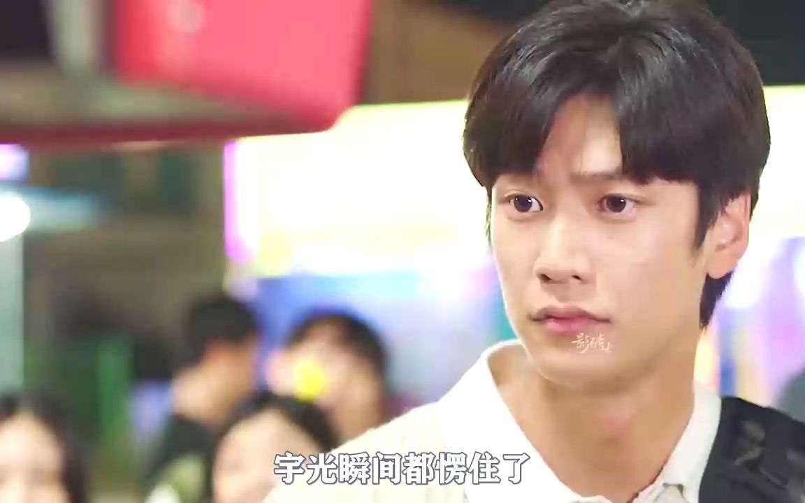 男人到朋友家做客,竟无意间开出一位能带来好运的幸运女神