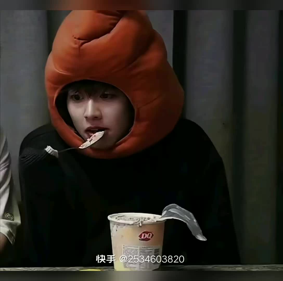 嗨害嗨,我又来更新了!快手小潮院长的帅照是真的多!