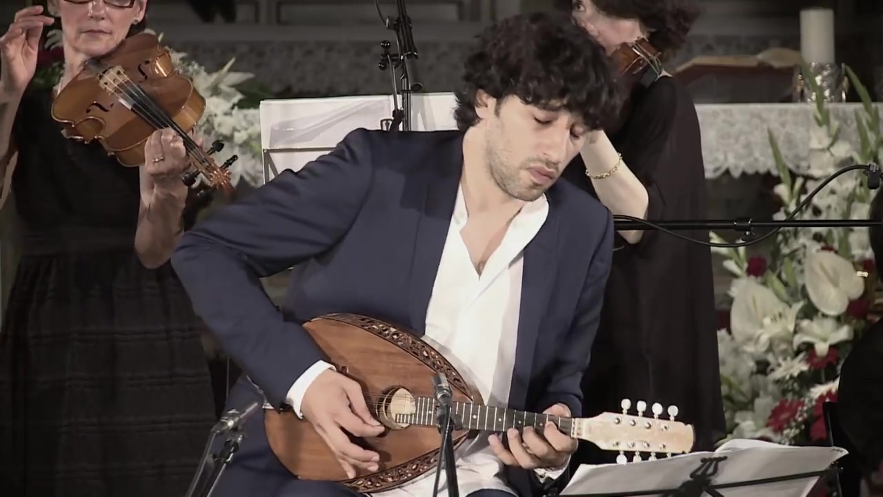 [图]【曼陀铃演奏】Avi Avital - Vivaldi- Mandolin Concerto In C Major