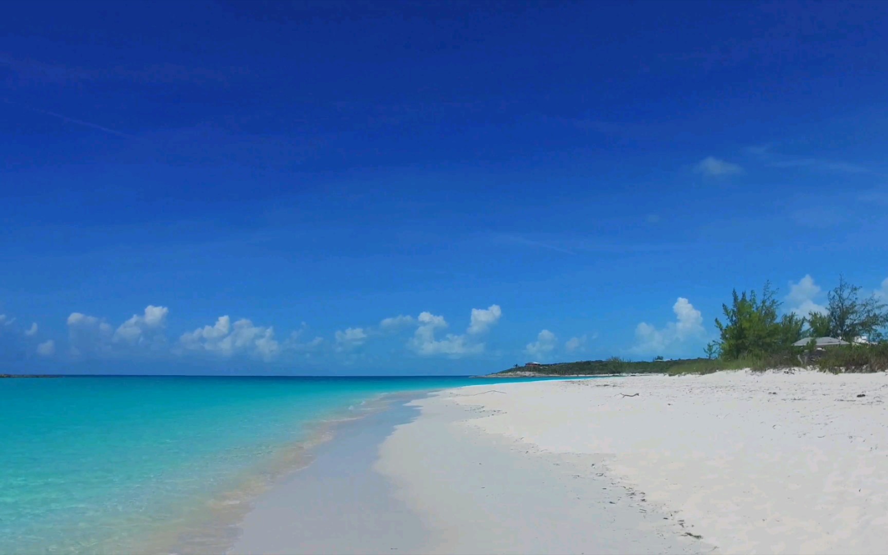 马尔代夫海浪沙滩