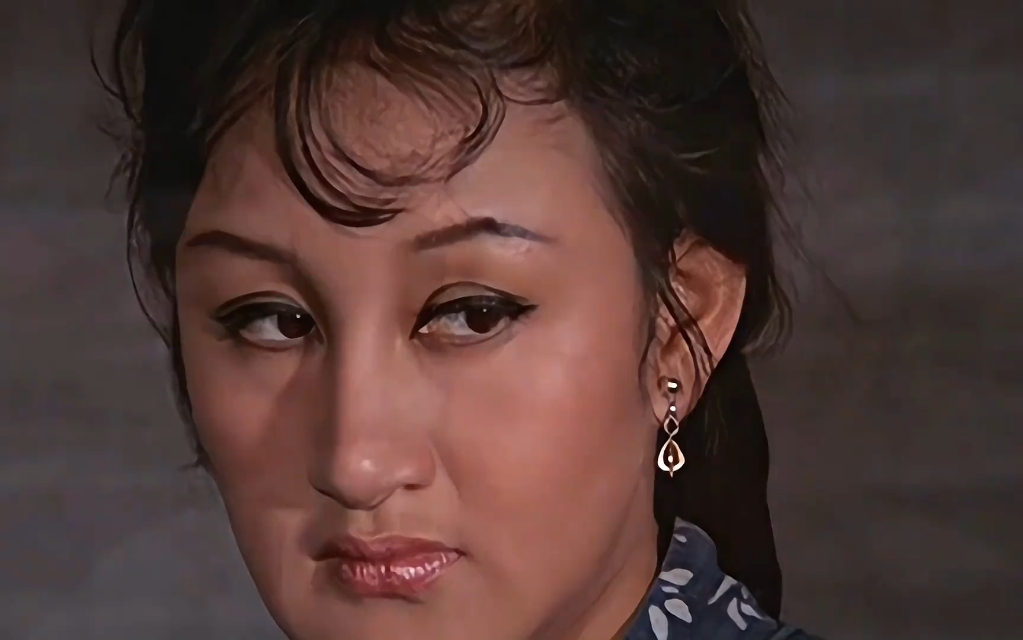 竹升妹之以牙还牙:男人整天看着老婆出卖自己,实在于心不忍