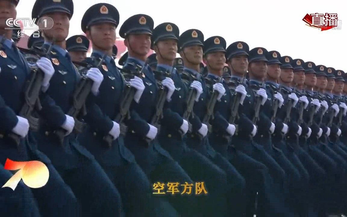 [图]2022国庆阅兵，中国空军兵(虚拟实现)