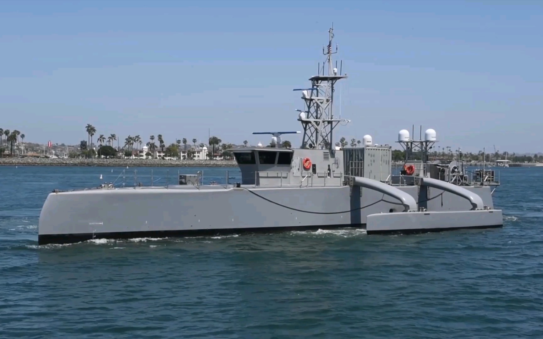 无人机完无人舰,美国海军的海上猎人无人艇,能自主航行.