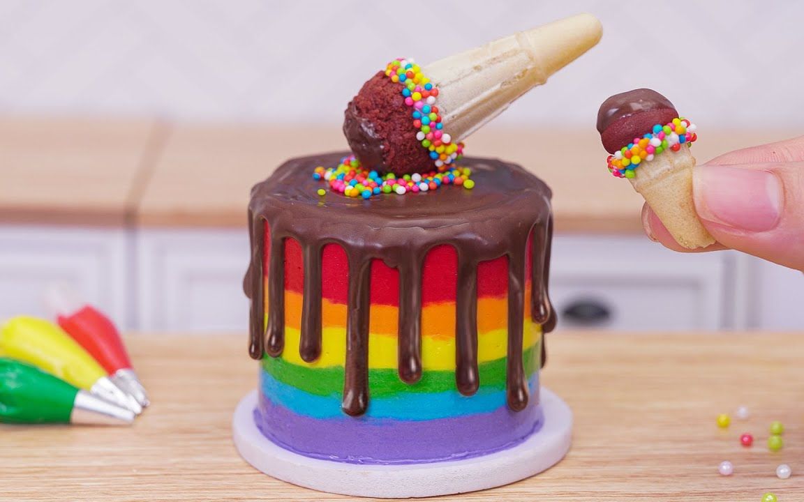 【迷你厨房】彩虹冰淇淋蛋糕