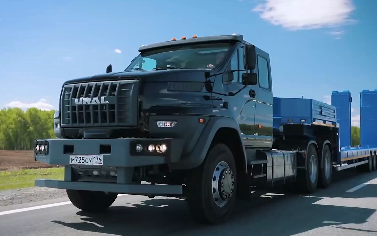 乌拉尔 next 一些介绍短片