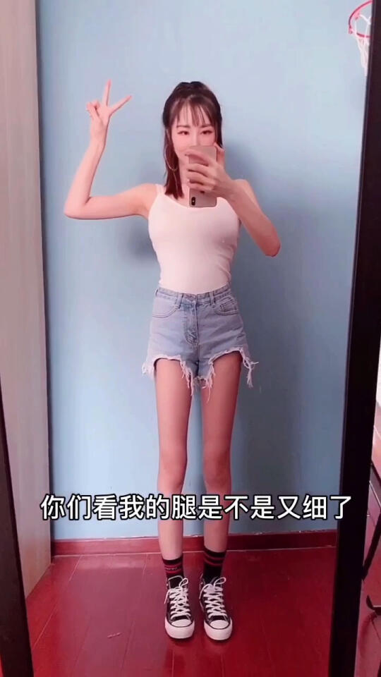 瘦腿打卡第六天啦漫画腿太好看了吧
