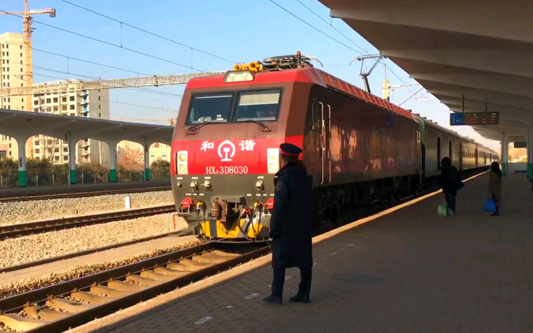 【中国铁路】hxd3d-8030牵引k551次列车驶入禹城站五道_哔哩哔哩_bili