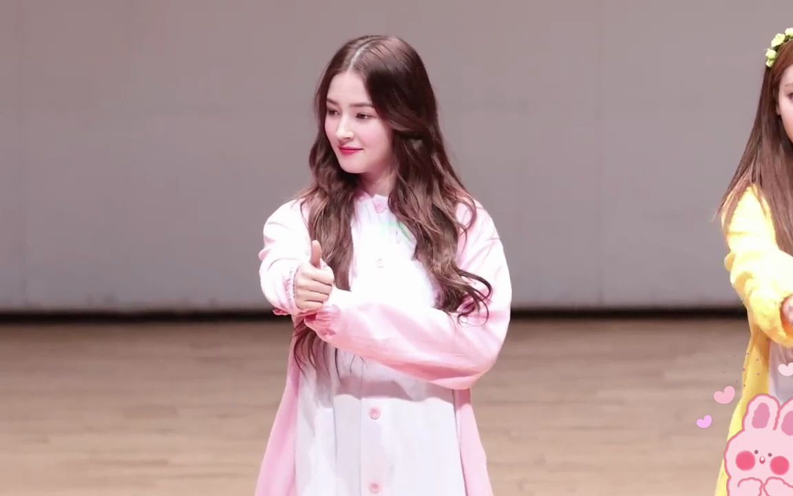 [4k] momoland捷业thumbs up nancy nancy