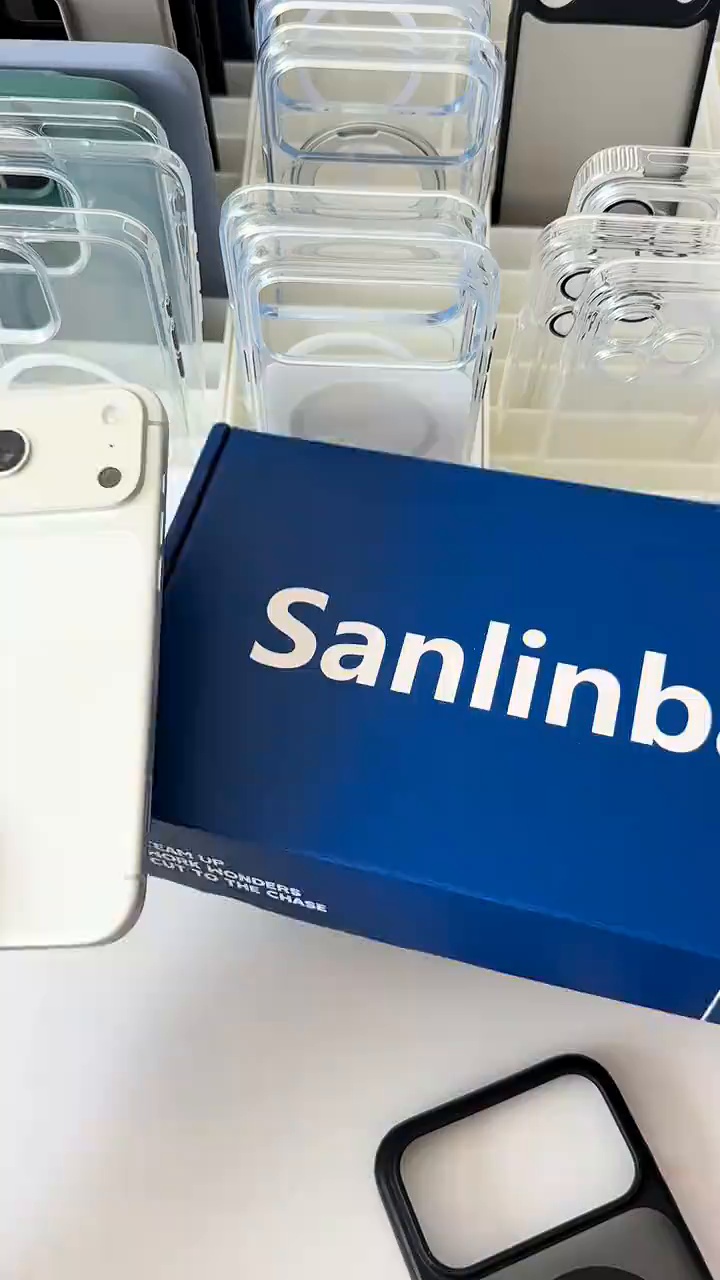 Sanlinba全新液态硅胶磁吸手机壳适用苹果iPhone17ProMax/16Pro/Air新款多巴胺纯色高级简约全包防摔保护套 地中海蓝(精孔) iPh