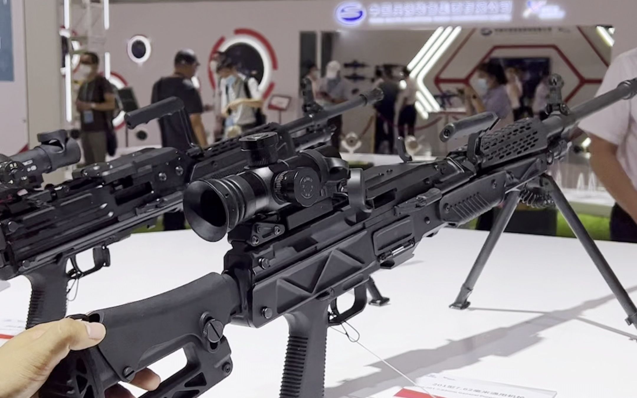 珠海航展探馆:201型7.62毫米通用机枪