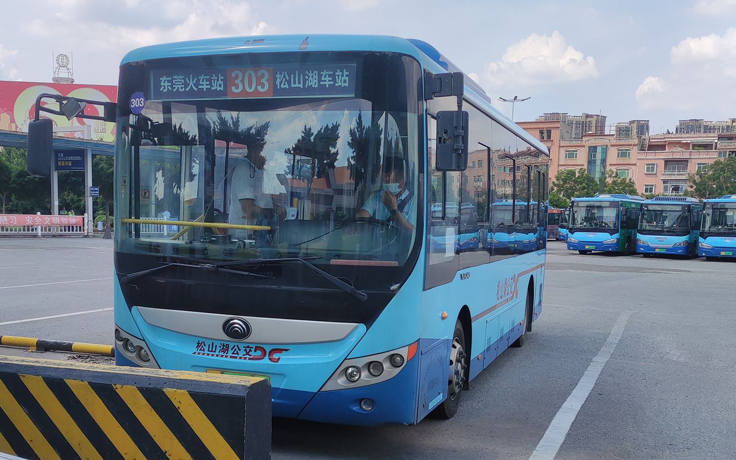 【东莞-巴士pov-38】松山湖巴士303线(原东莞巴士826路 西湖-泉塘段)