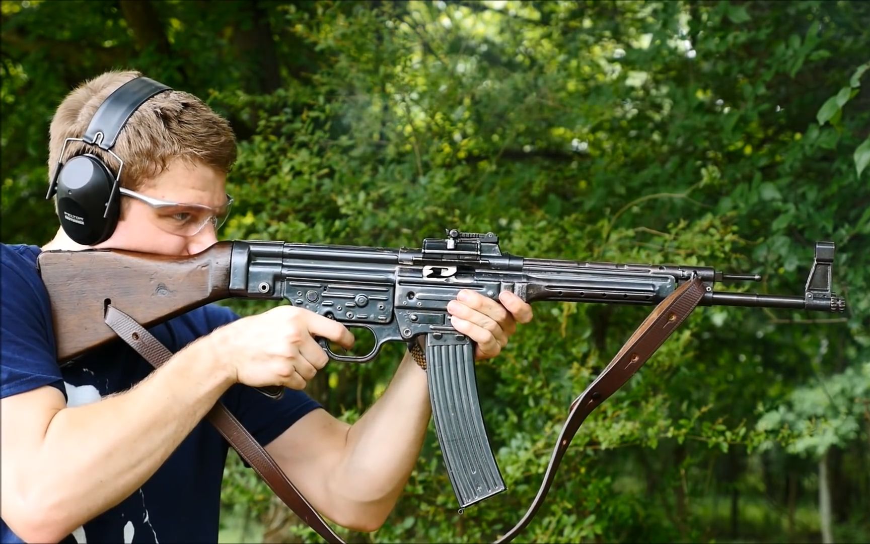 【gdf译制】tfb tv出品纳粹轻武器最后的辉煌 —— mp43 全自动射击