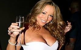 [图]Mariah Carey Drunkriah 牛姐喝高即兴改编 We Belong Together (2015)SLAYYYY...