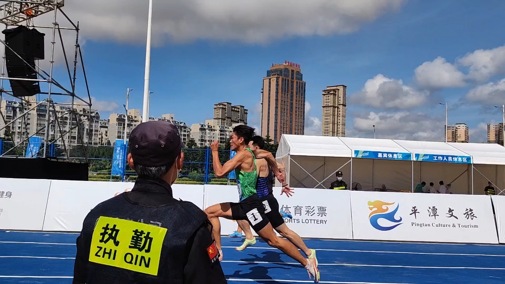 平潭沙滩田径公开赛虽留下遗憾,但参赛的氛围和亮丽的海岛风景让我流连忘返,我仍然很开心!哔哩哔哩bilibili