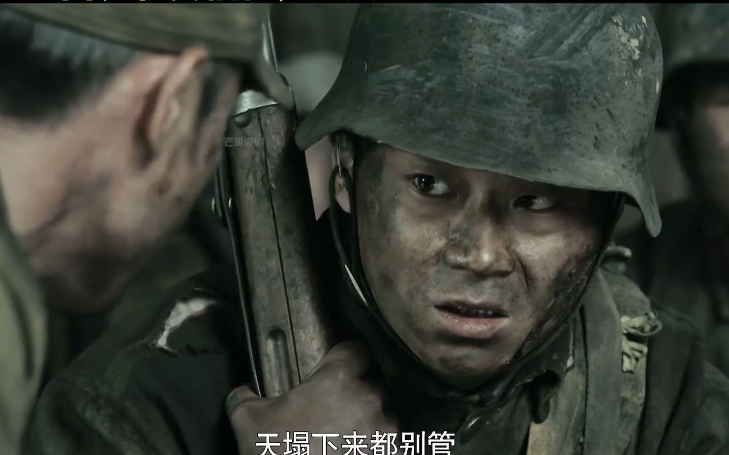 团长壮烈牺牲,士兵孤军奋战被包围