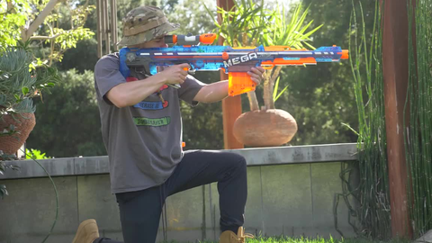 Nerf War: Snipers Vs Thieves 