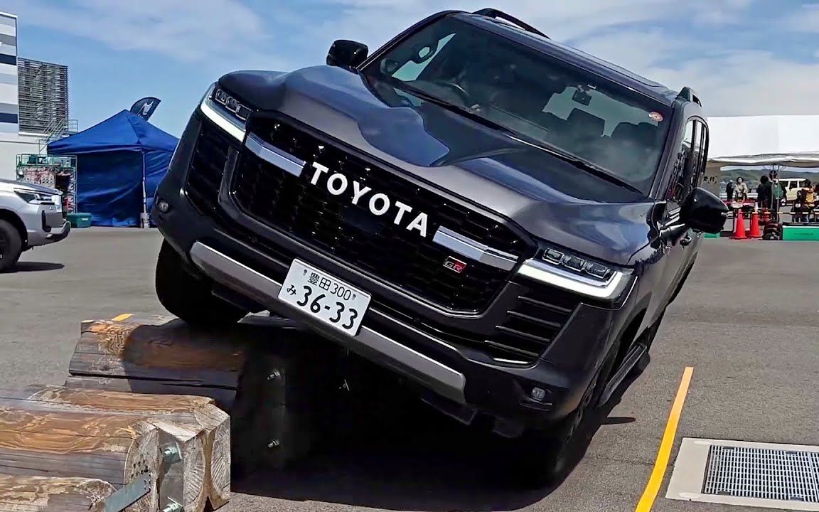 2023丰田陆地巡洋舰(toyota land cruiser) 300 gr运动版越野试驾