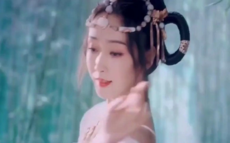 [图]＃全能音乐挑战赛＃＃披头士＃魏新雨一首《琵琶几声》唯美古风，好听极了！