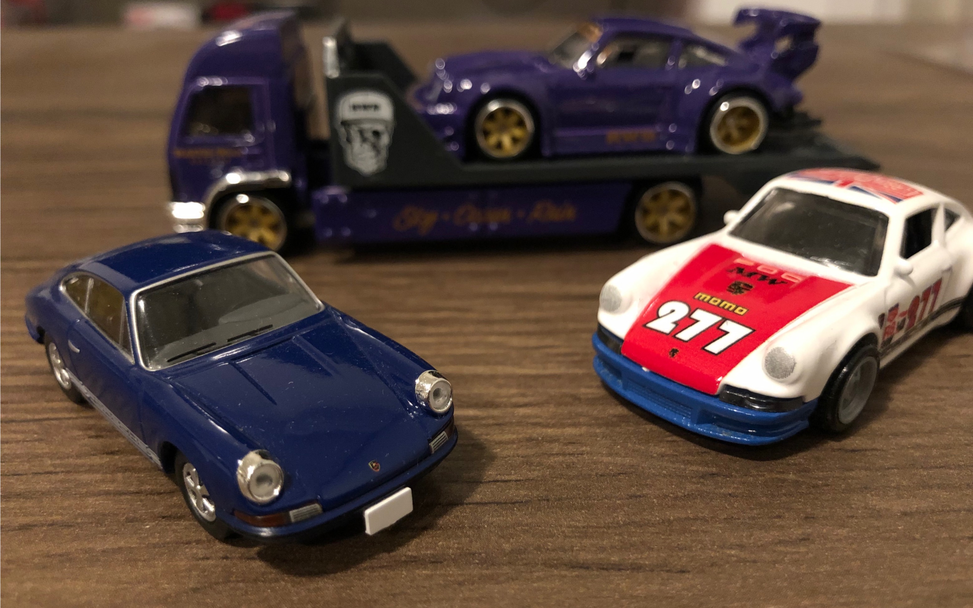 风火轮运输车套装保时捷930rwb开箱测评