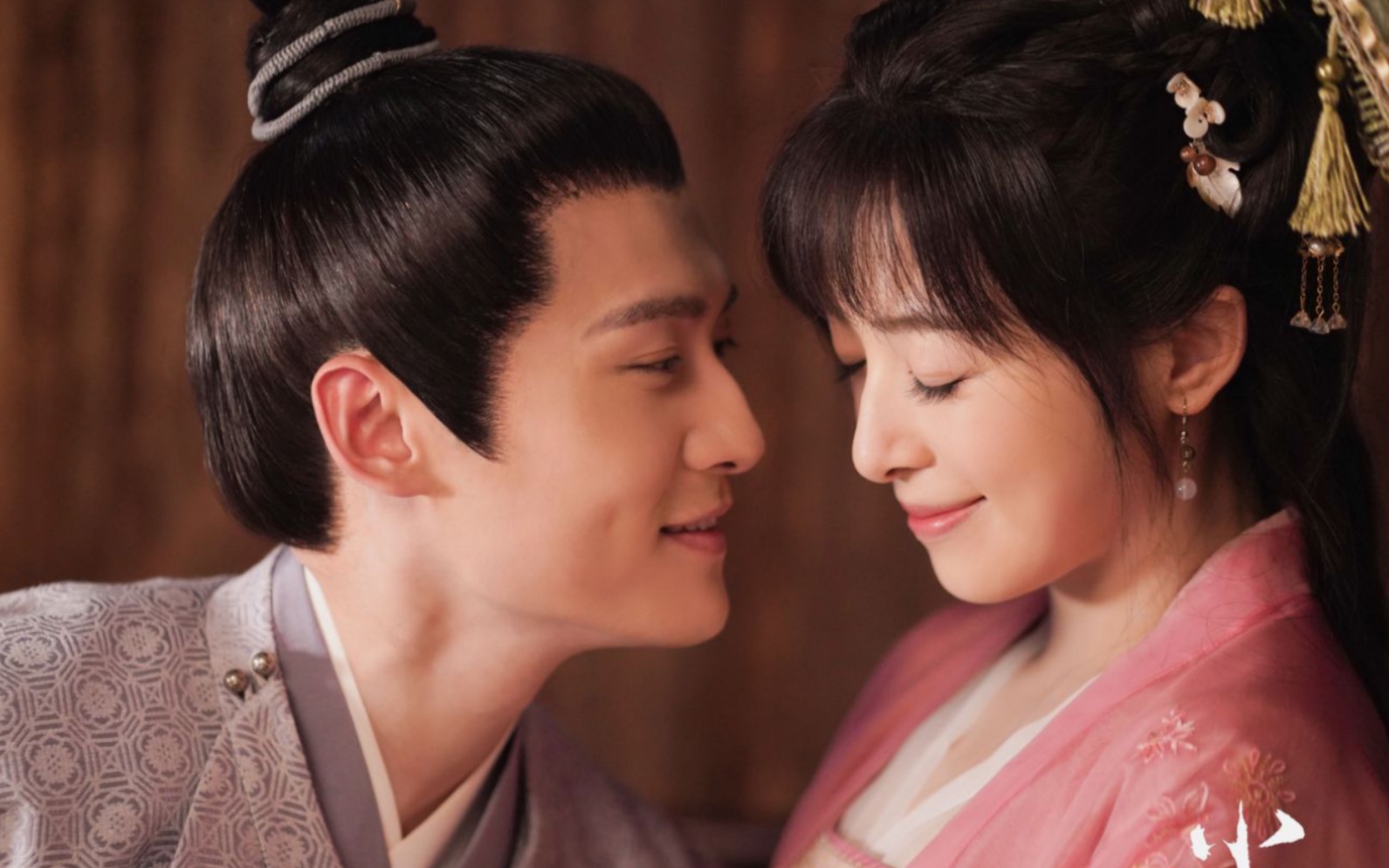 【玉面桃花总相逢】张含韵x佟梦实_哔哩哔哩_bilibili