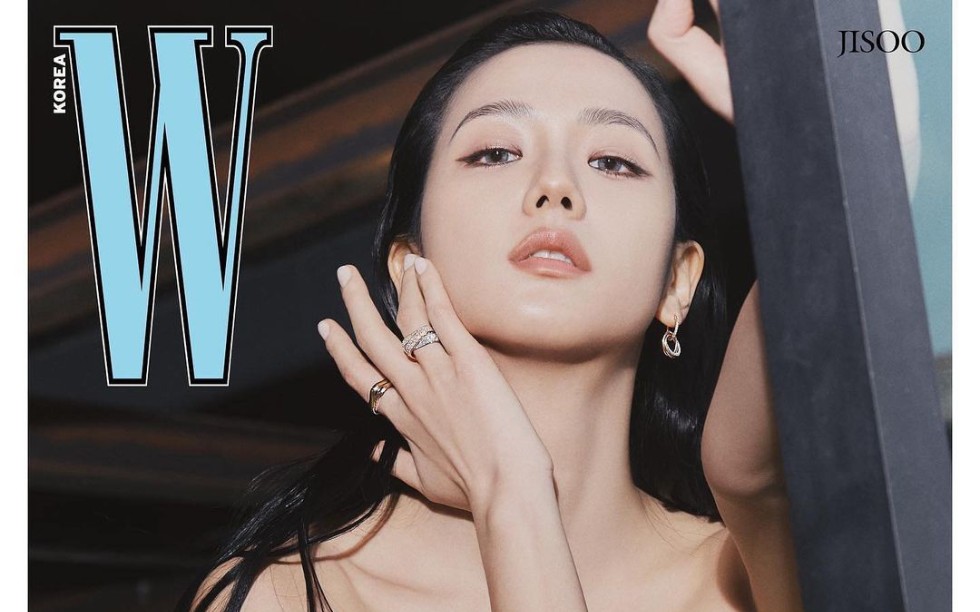jisoo x cartier 为 wkorea 为2024 年 3 月 刊 杂志的明星封面