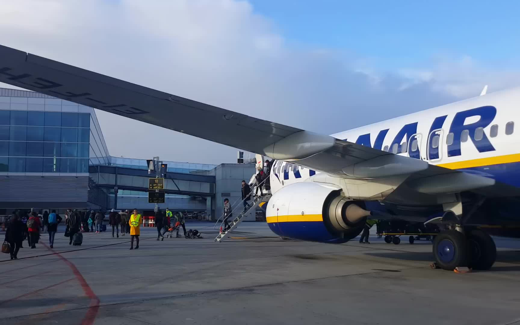 【youtube】瑞安航空|波音737-800|经济舱飞行报告(巴塞罗那 -