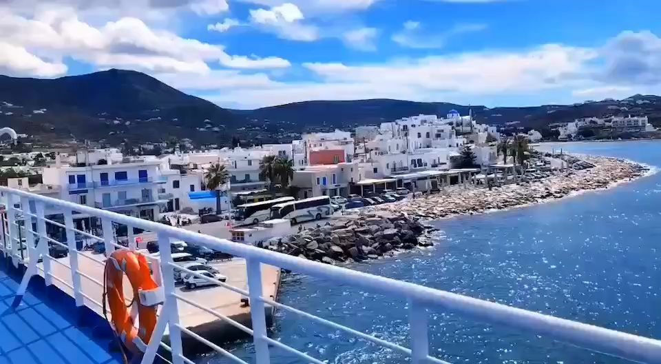 [图]希腊爱琴海中心的帕罗斯岛（Paros），被美国著名旅游杂志《旅游与休闲》评选为2020年欧洲最佳岛屿。