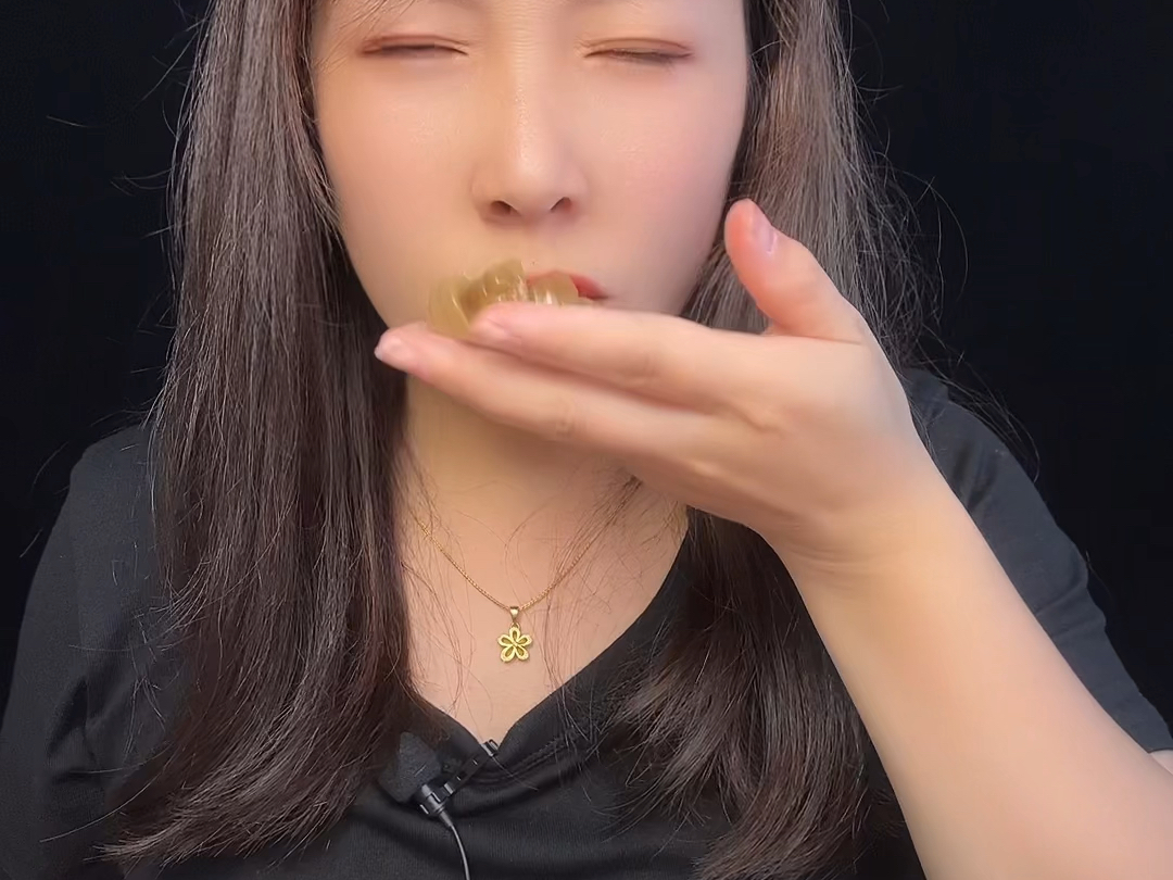 【丹丹爱吃喝】最新视频上线,求关注!