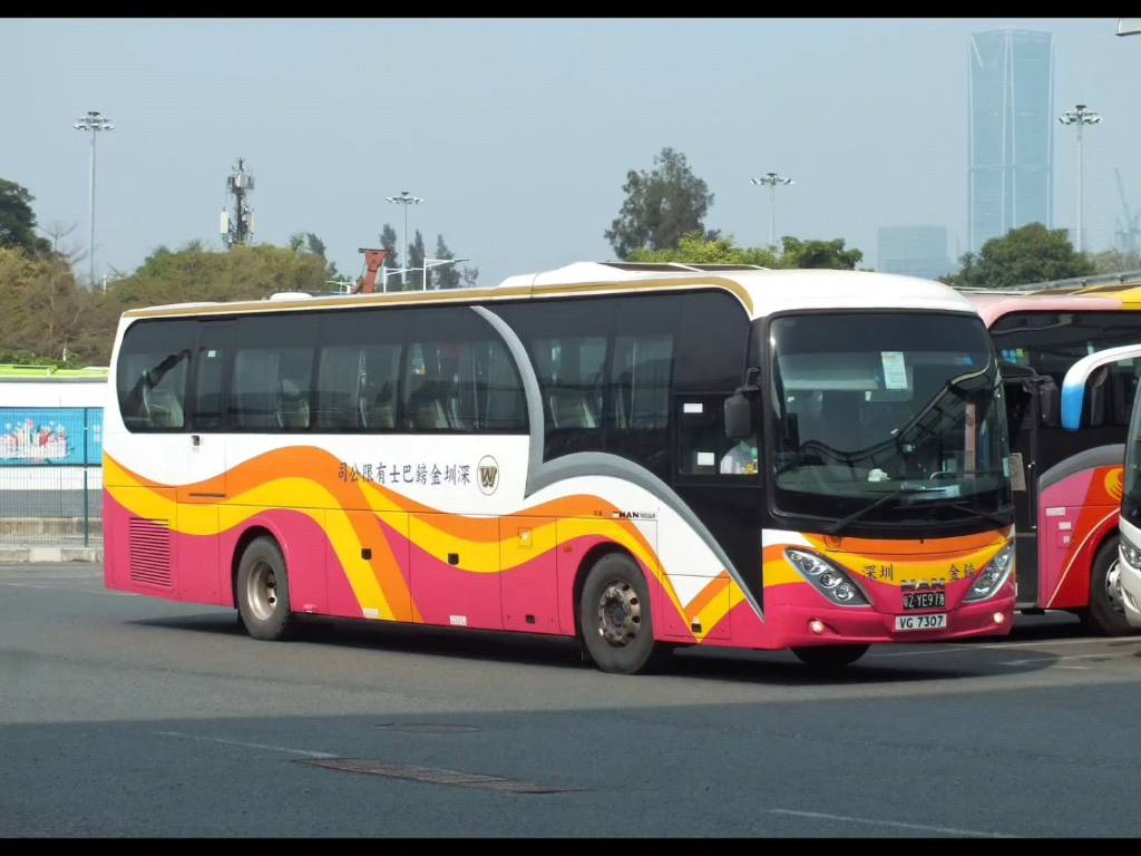 【进口公路客车体验】试乘冠忠环岛中港通新加坡狮城sc chivalrous