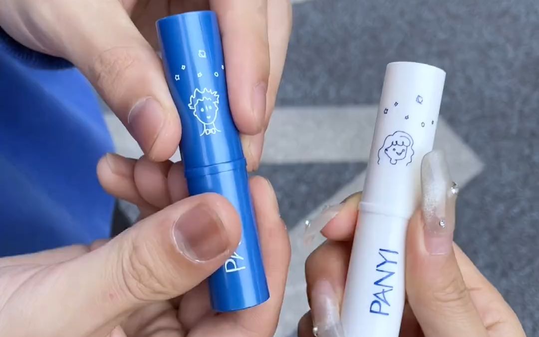 凡士林情侣唇膏一盒2支装保湿补水滋润润唇-淡化唇纹护理