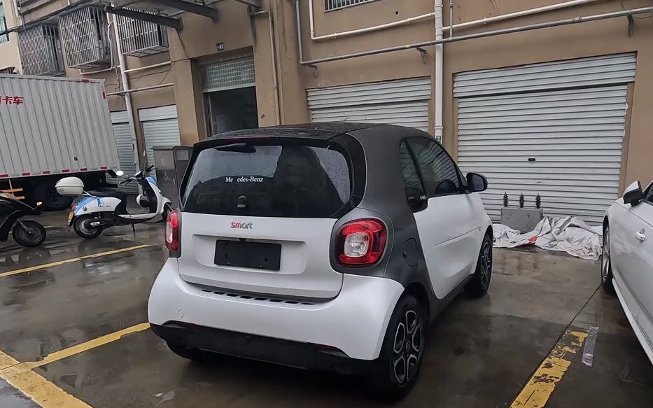 二手车smart小巧玲珑停车方便