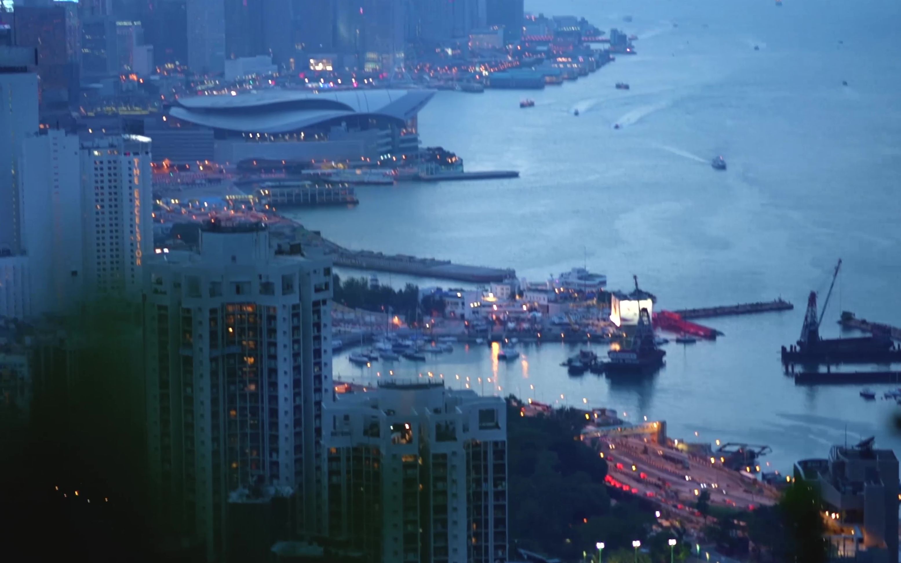 香港海港城市建筑人流车流夜景维多利亚港繁忙拥挤延时摄影哔哩哔哩bilibili