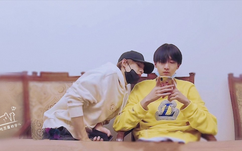 r1se 老干饭人了 姚琛 赵让 虽然爬山没爬两步就累了 但是吃得多