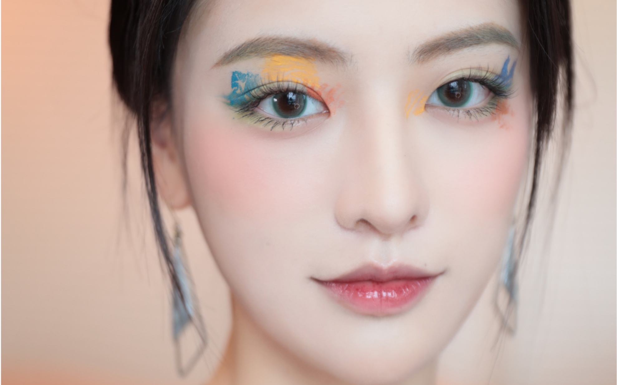 创意妆容96随机彩虹妆～夏季大胆撞色