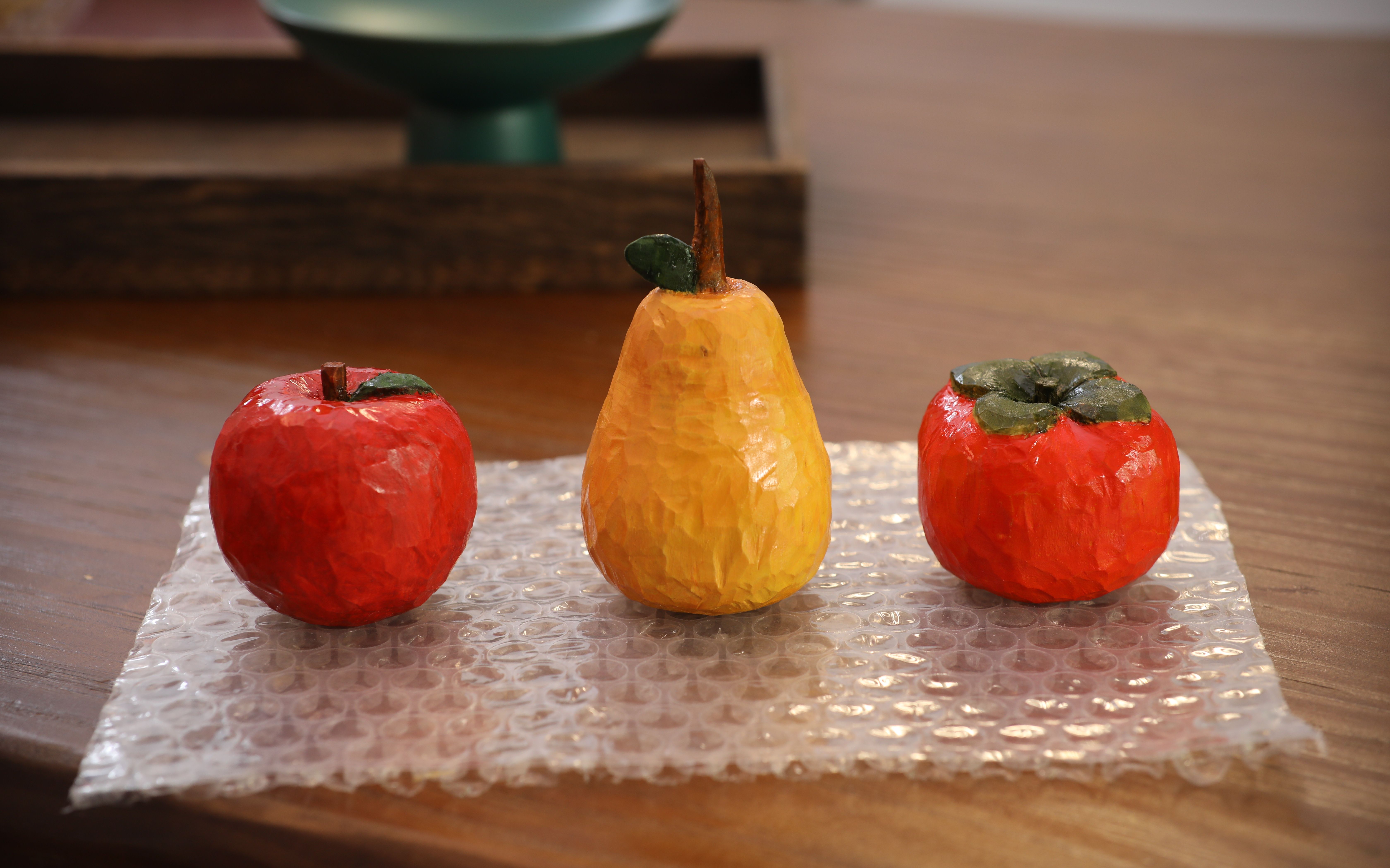 【木雕】一把刀刻一盘水果,手麻了刀也麻了_哔哩哔哩_bilibili