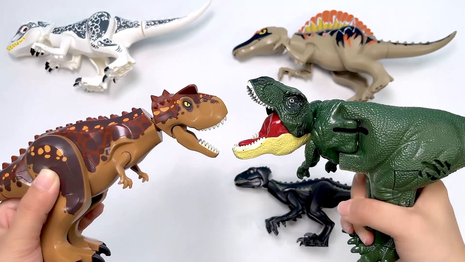 好多有趣的拼装恐龙玩具,我家的小孩子也太调皮了!