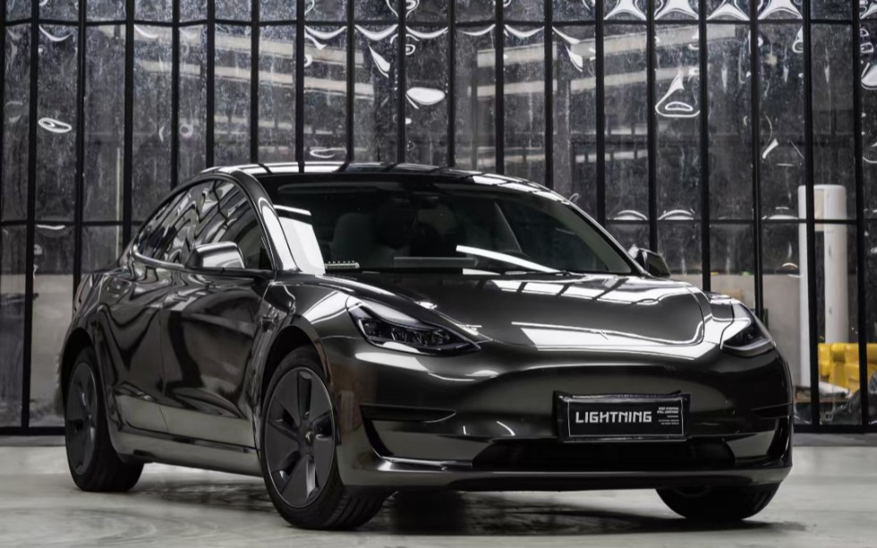 特斯拉改装改色~pet漆面金属枪灰~领得车膜~广东佛山工厂直营品牌