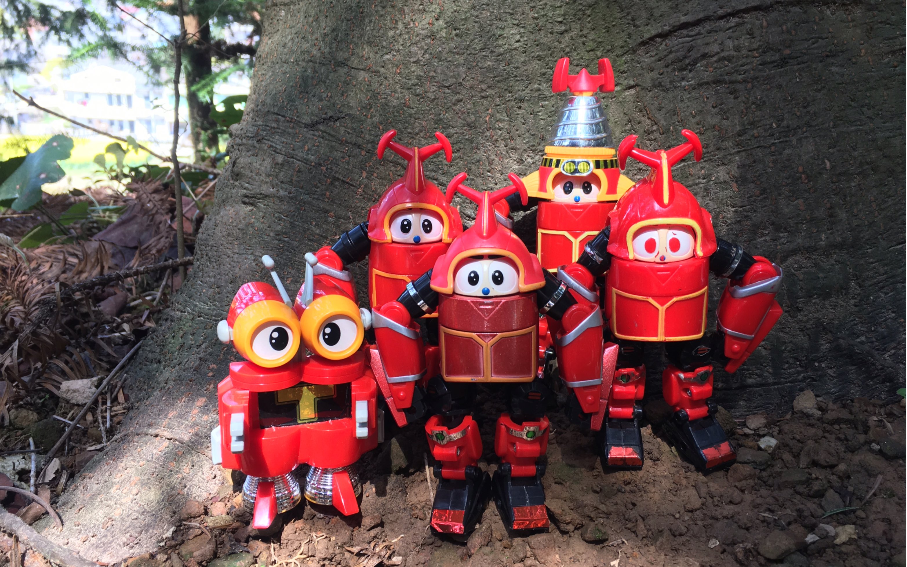 万代铁甲小宝卡布达变形水路套装卡布达版本对比分享