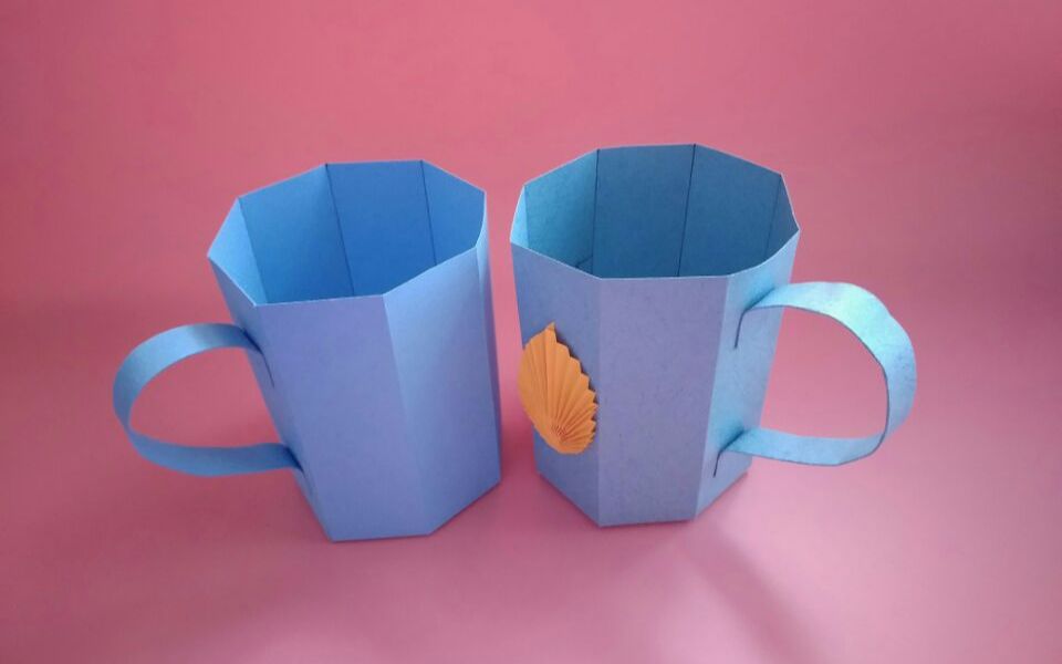 手工折纸清新的杯子,还能当笔筒,收纳用,方法简单一学就会