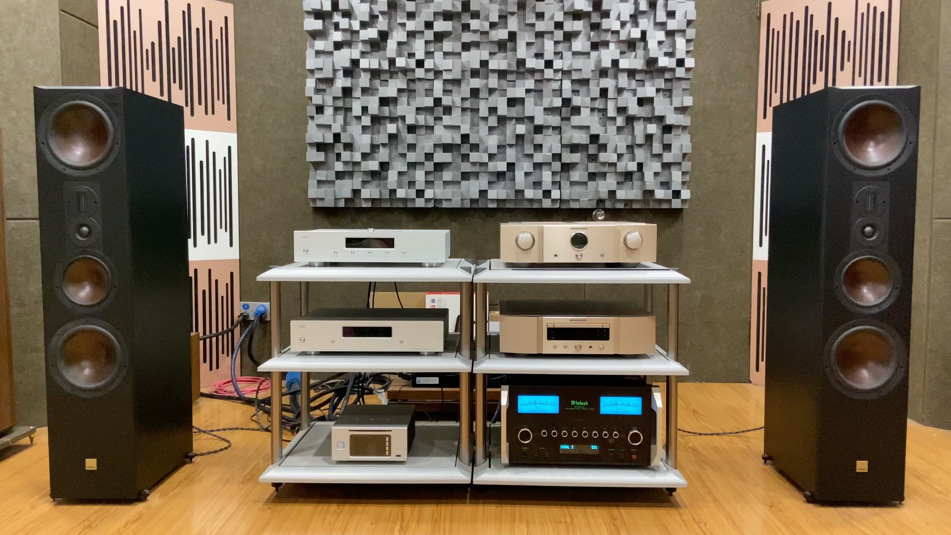 达尼欧典8mk2音箱 麦景图ma9000合并功放