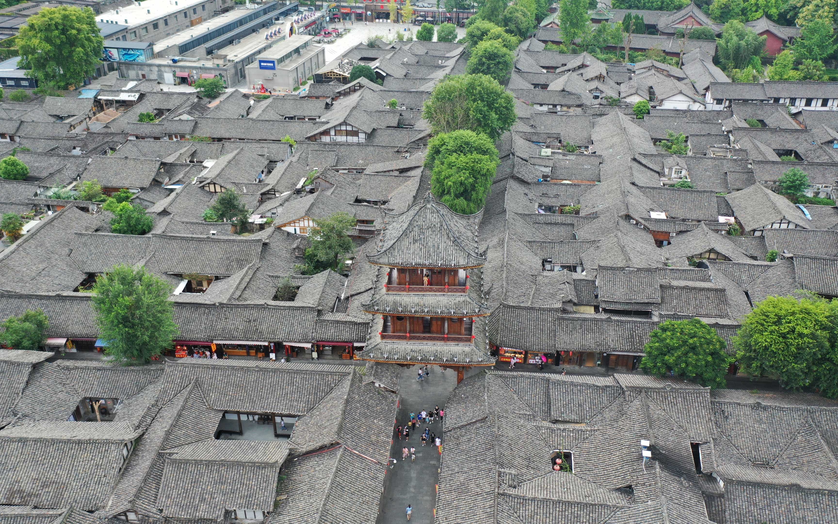 四川发现古代的监狱,里面的环境让人毛骨悚然,女孩子都会被吓哭哔哩哔哩bilibili