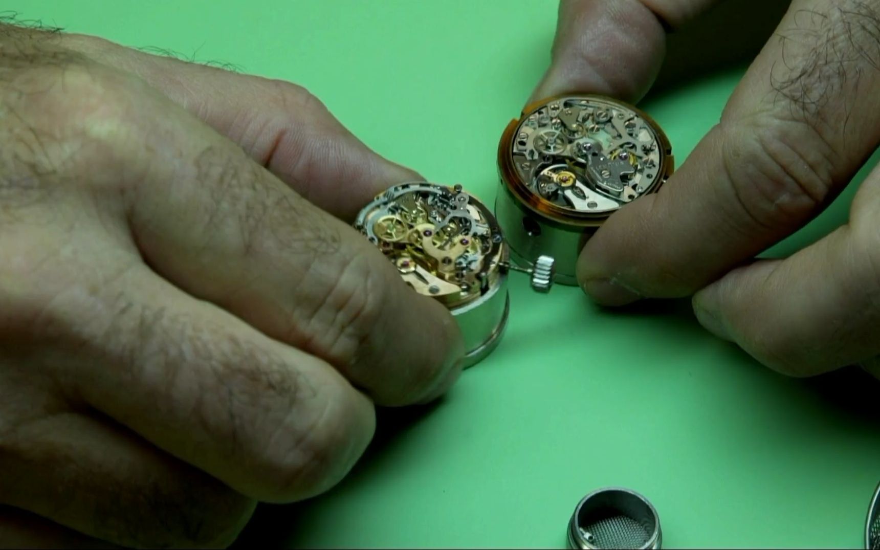 研究一下最近很火的omega欧米茄cal321机械计时机芯的内部构造