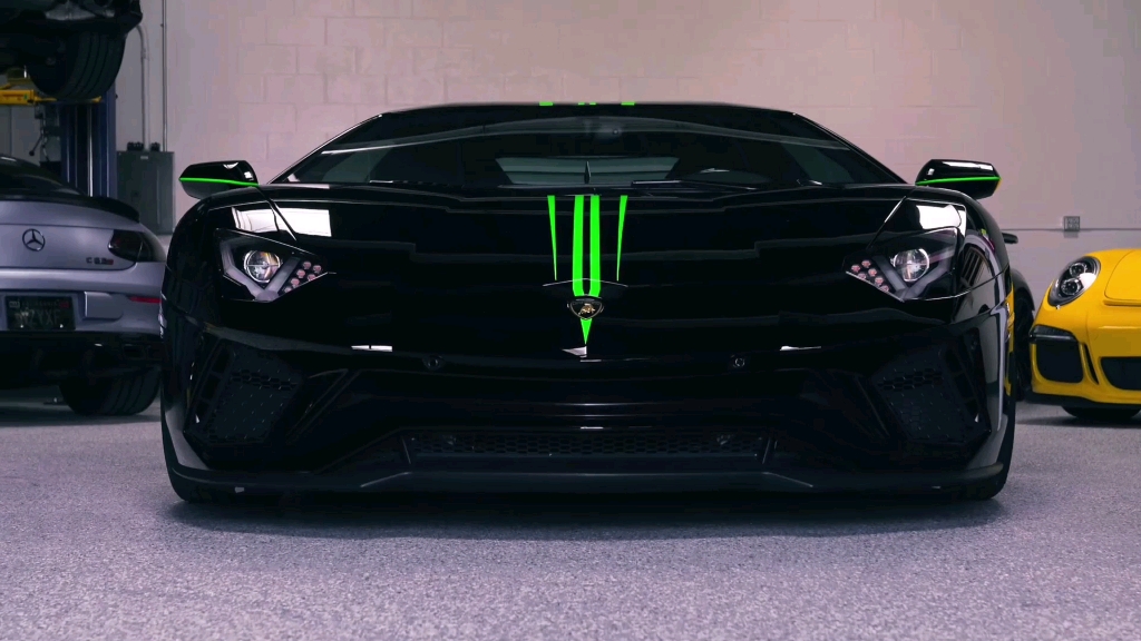 [高清]兰博基尼喷火