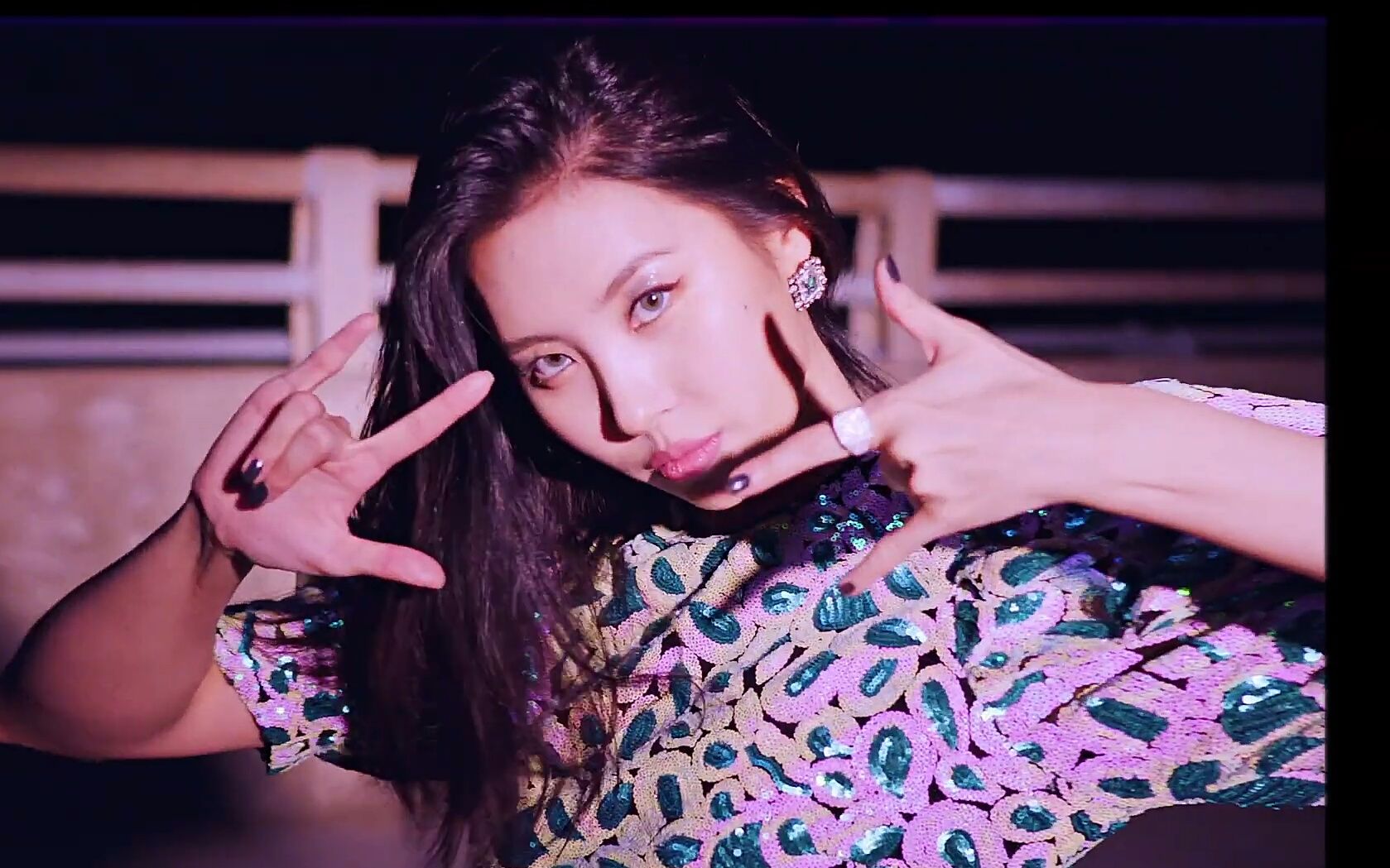 宣美(sunmi)回归新曲 紫光夜(pporappippam)mv_哔哩哔哩 (゜-゜)つロ