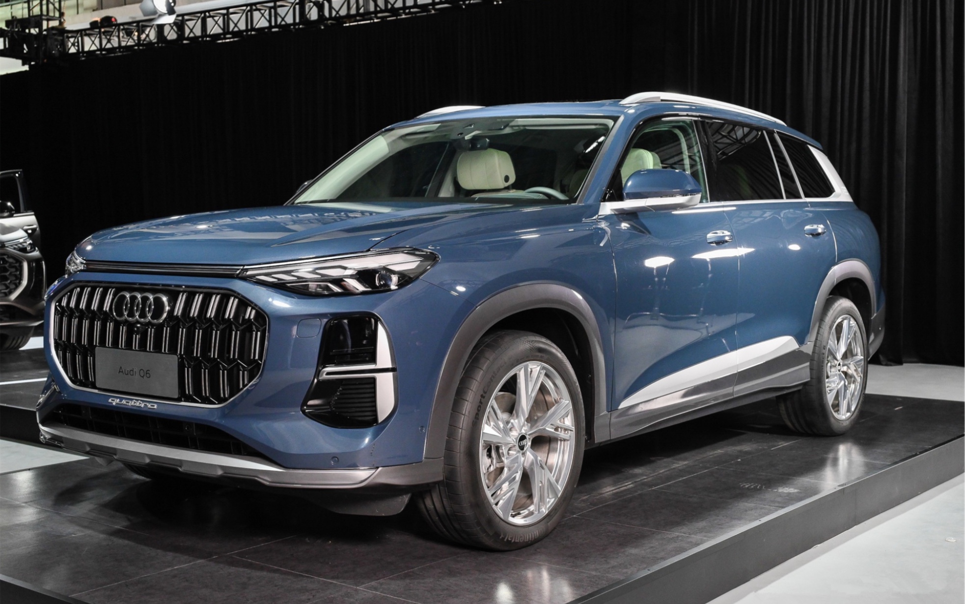 全新奥迪q6首发亮相,搭载原装进口发动机