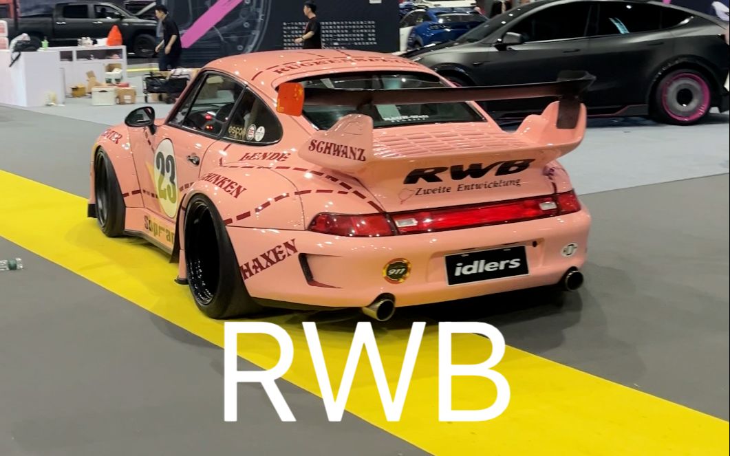 粉猪涂装的大陆首台保时捷rwb声浪无敌哎