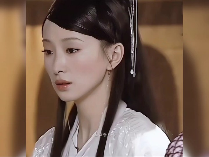 我们都低估了丁敏君的美貌!
