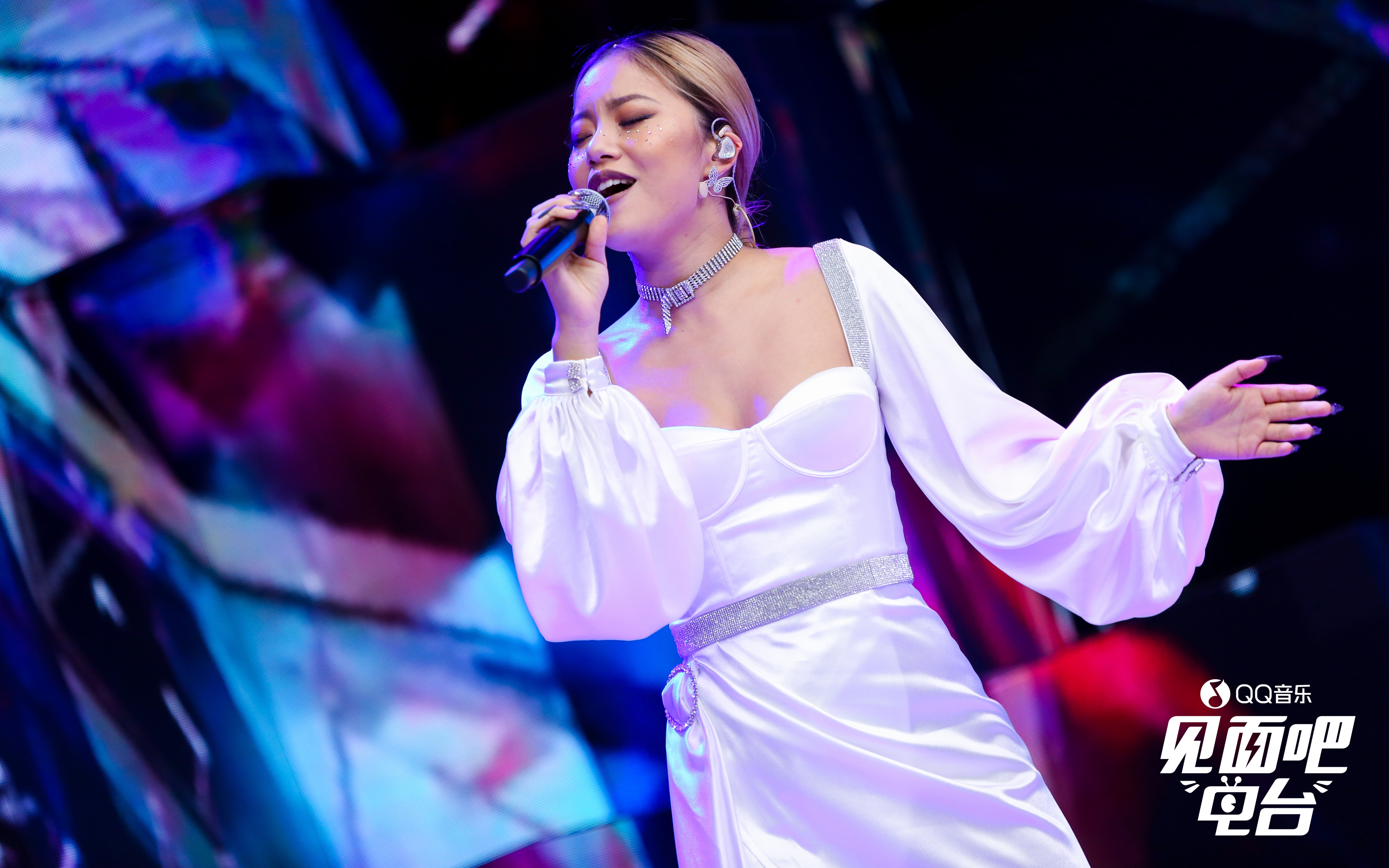 【王菊】深情演唱《不枉》,陈情一曲唱尽江湖路,那个夏天永远不落幕.