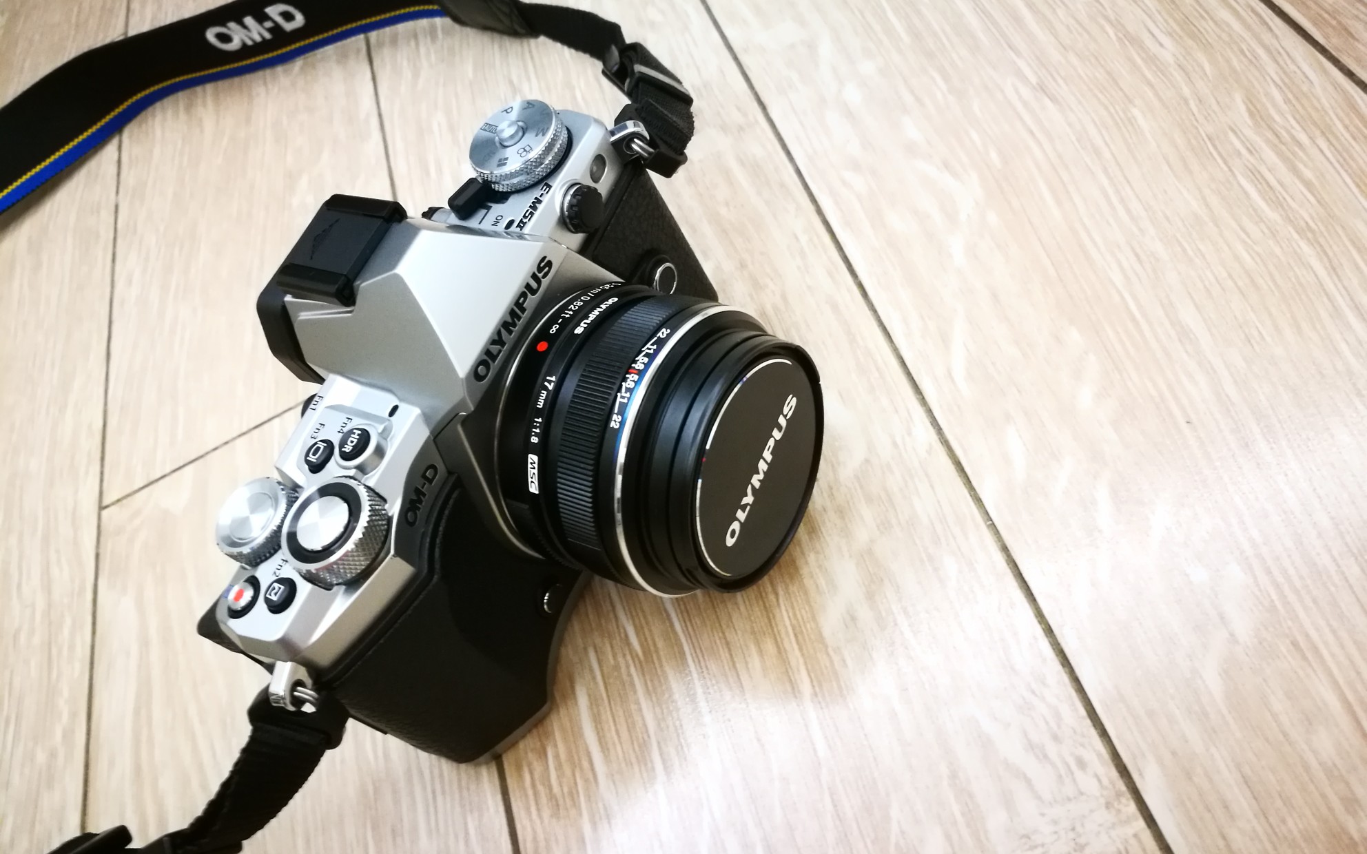 「三白」奥林巴斯em5 mark ii 个人使用感受_哔哩哔哩 (゜-゜)つロ