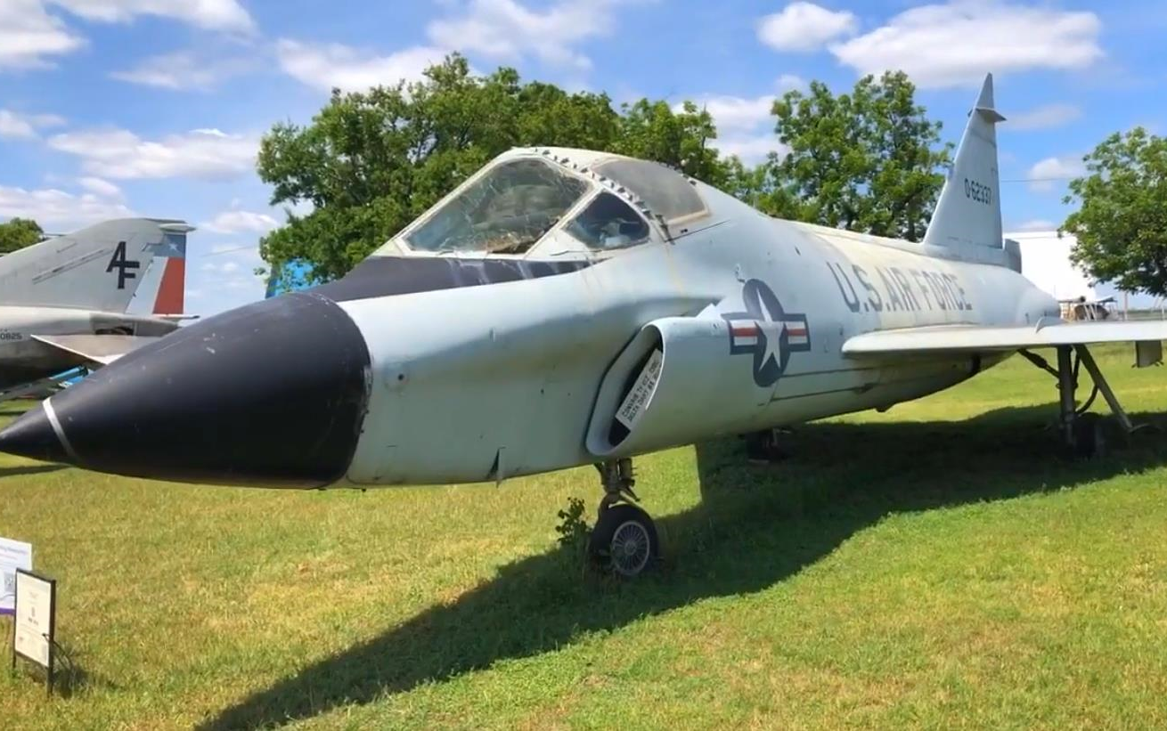 沃思堡航空博物馆 - 康维尔tf-102a"三角剑"截击机(双座教练型)(2020